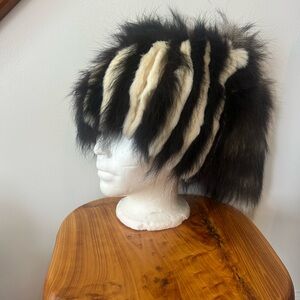 Gorgeous Black and Ivory Striped Fox Fur Hat🥰Amazing 🤩🤩